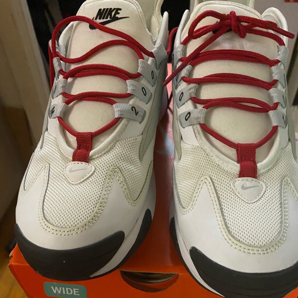 Pre warn women’s Nike Zoom Air